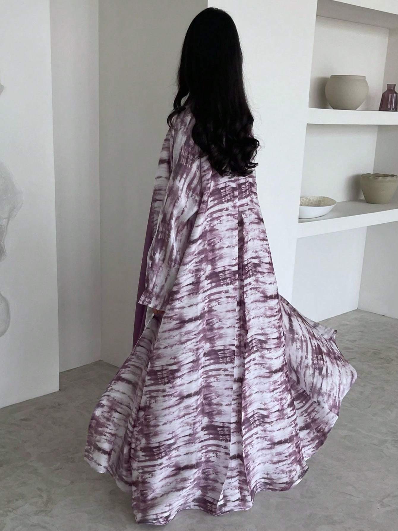 Elegant Turkish – Pink & White Floral Abaya