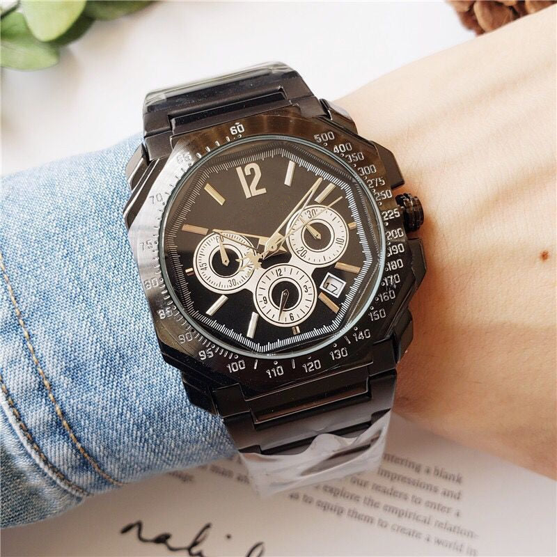 Diamond watch with calendar