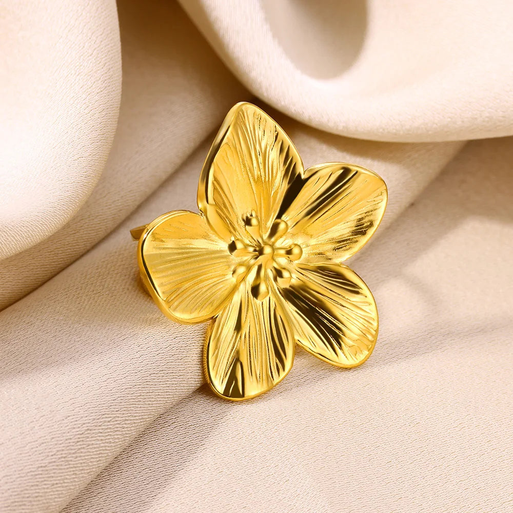 Elegant large flower stainless steel rings