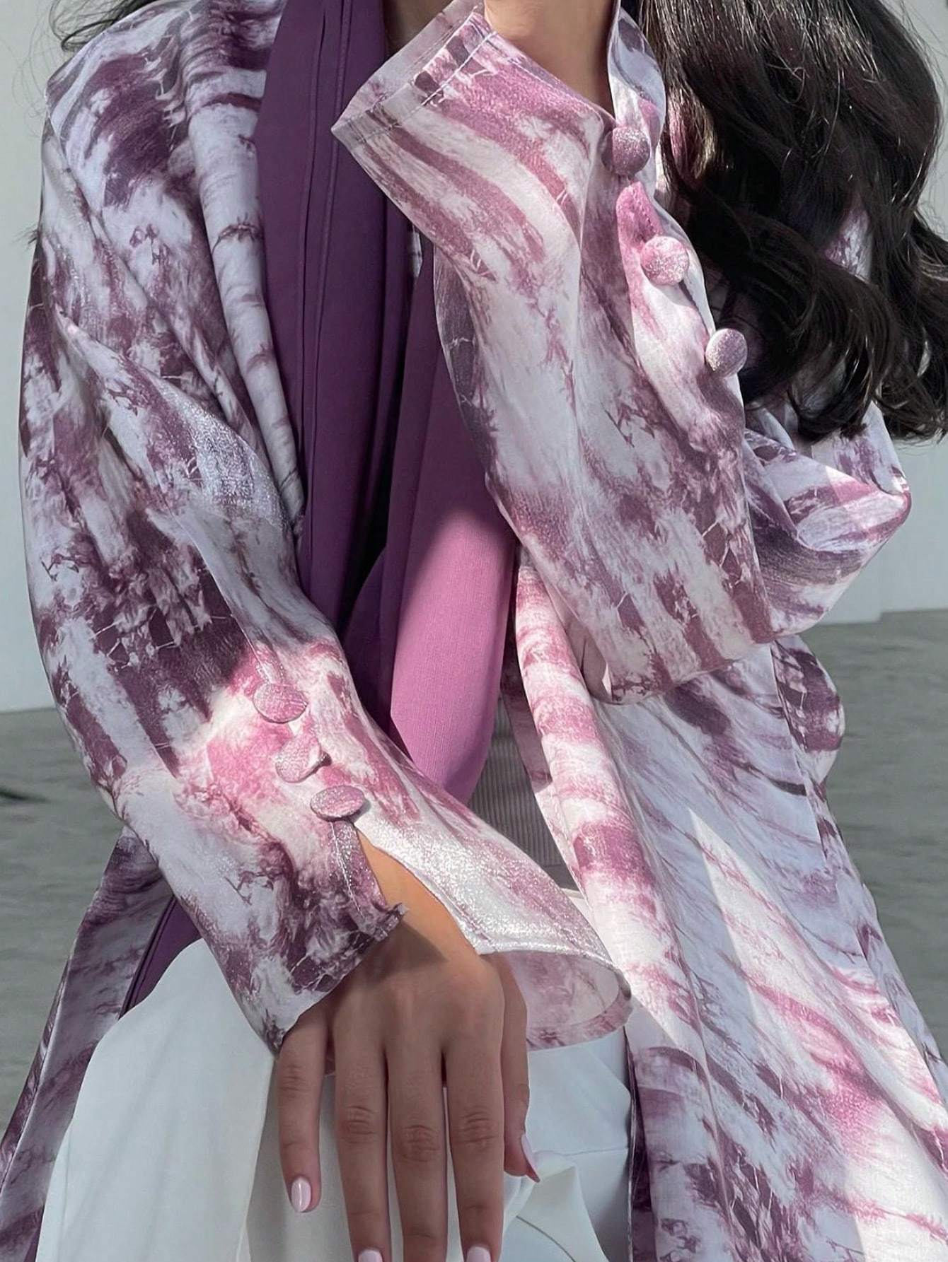 Elegant Turkish – Pink & White Floral Abaya