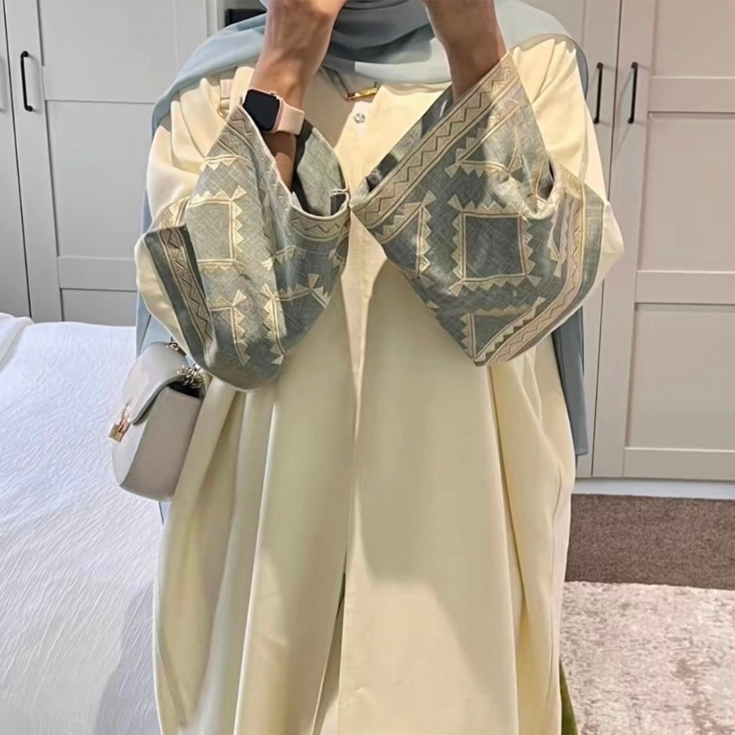 Fashion Embroidered DUBAI Turkish Elegant Cardigan Robe