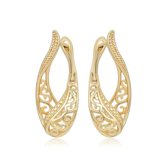 Simple Flower Light Gold Color Hoop Earrings.