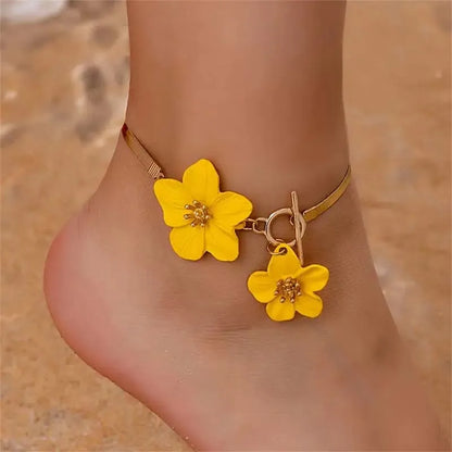 Elegant flower anklet