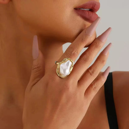 French Pearl Ring